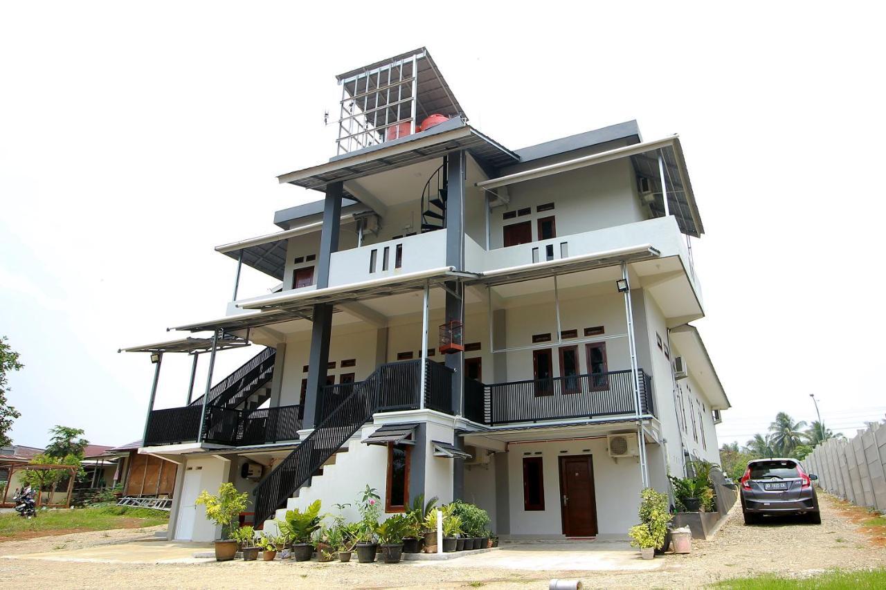 Oyo 739 Guest House Si Kancil Bengkulu Exteriör bild