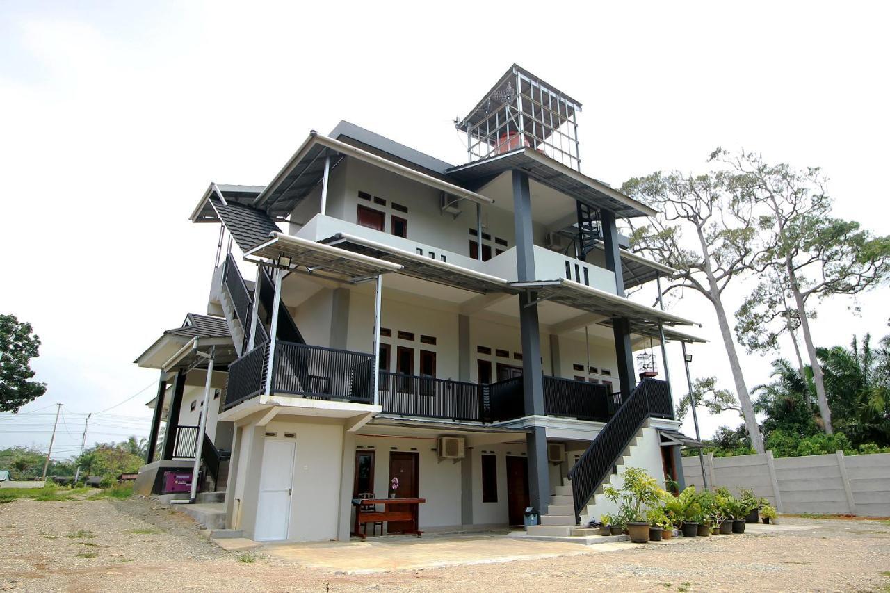 Oyo 739 Guest House Si Kancil Bengkulu Exteriör bild